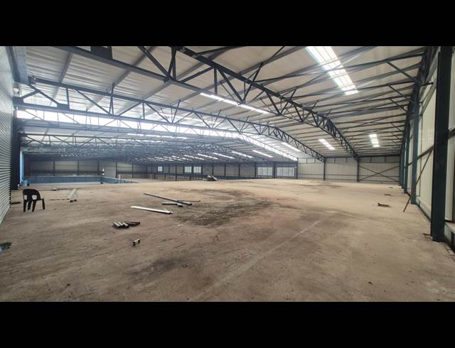 7,000M² WAREHOUSE TO LET IN ANDERBOLT