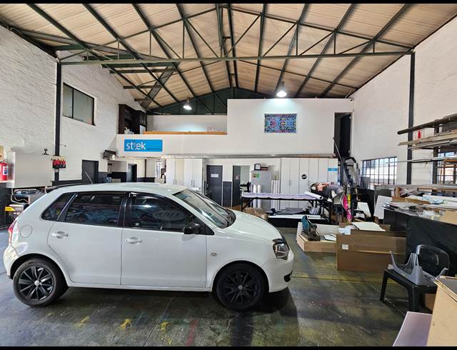 280M² MINI FACTORY TO LET IN KYA SANDS