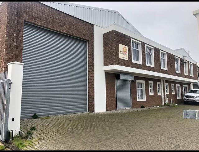401M² WAREHOUSE RENTED IN SAXENBURG PARK 2