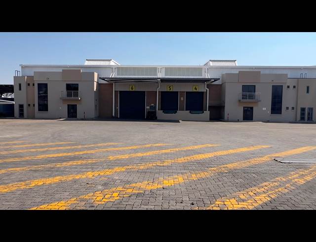 4,989.10M² WAREHOUSE TO LET IN GOSFORTH PARK