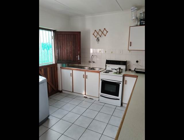 2 bed property to rent in WORCESTER CENTRAL