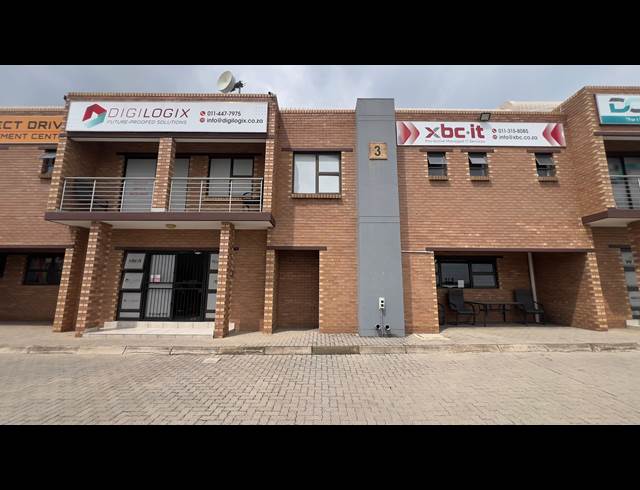 1,078M² WAREHOUSE TO LET IN AIRPORT PARK