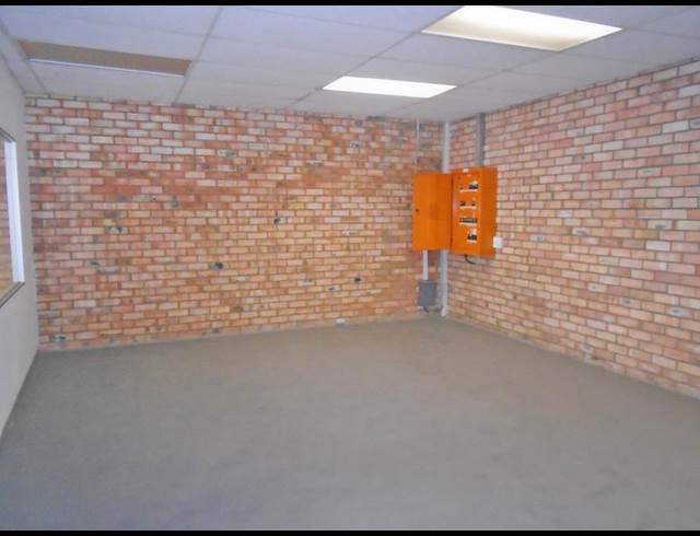 598M² WAREHOUSE TO LET IN MEADOWDALE