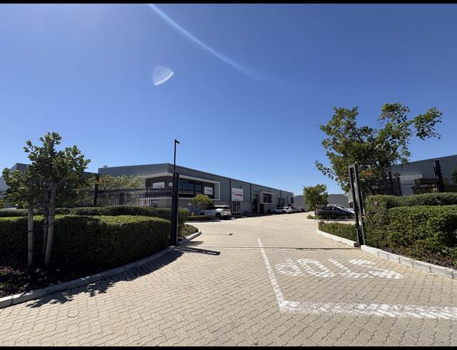 428M² WAREHOUSE TO LET IN KRAAIFONTEIN INDUSTRIA