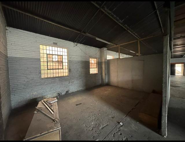 352M² WAREHOUSE TO LET IN BOOYSENS RESERVE
