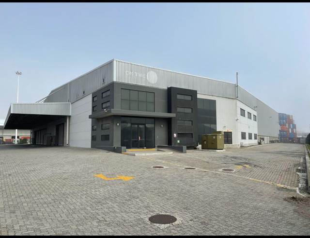 8,273M² WAREHOUSE TO LET IN PAARDEN EILAND