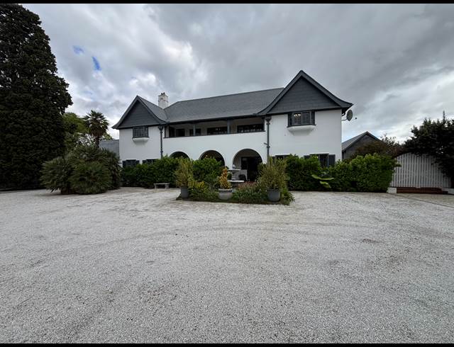 719M² OFFICE TO LET IN PAARDEVLEI