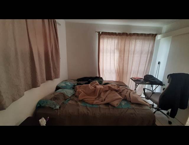 1 bed property to rent in HUME