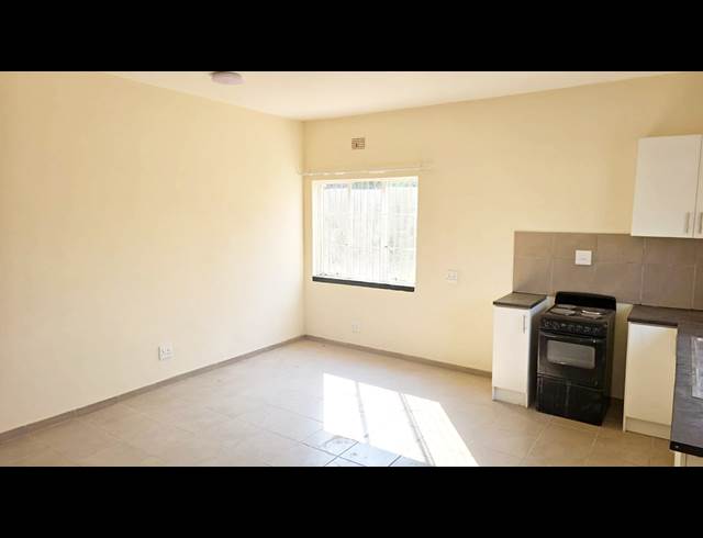 2 BEDROOM PROPERTY TO RENT IN DAGBREEK