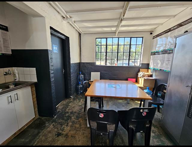 280M² MINI FACTORY TO LET IN KYA SANDS