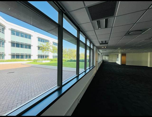2,000M² OFFICE TO LET IN WATERFALL