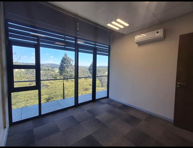 678M² OFFICE TO LET IN BEACON BAY