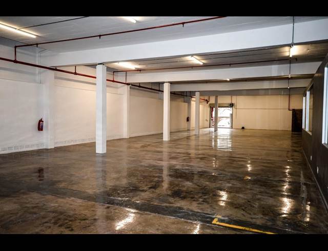 490M² WAREHOUSE TO LET IN SALT RIVER