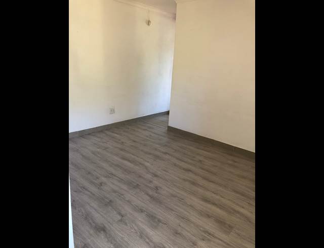 2 bed property to rent in EDGEMEAD