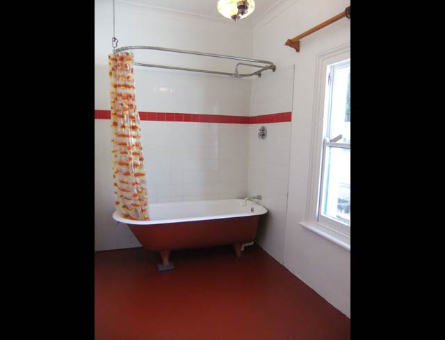 2 bed property to rent in OBSERVATORY