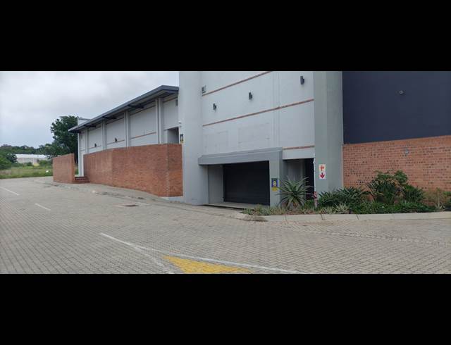 105M² STORAGE UNIT TO LET IN RIVERSIDE PARK