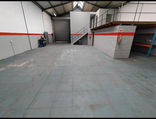 300M² FACTORY RENTED IN BRACKENFELL INDUSTRIAL