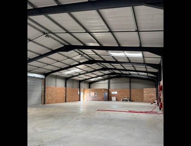 450M² WAREHOUSE TO LET IN MEISIES HALT