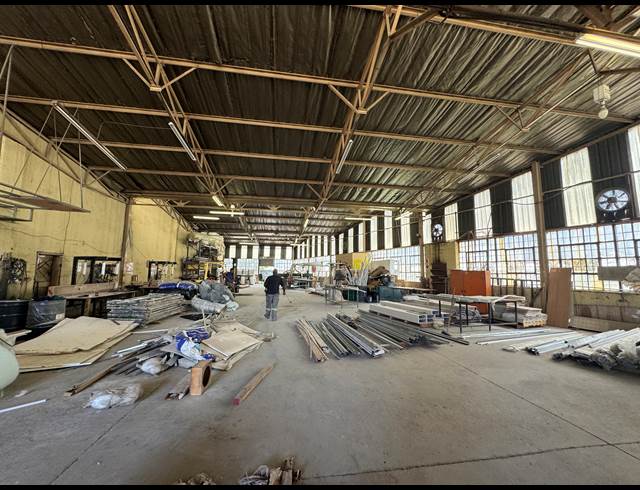 683M² FACTORY TO LET IN WADEVILLE