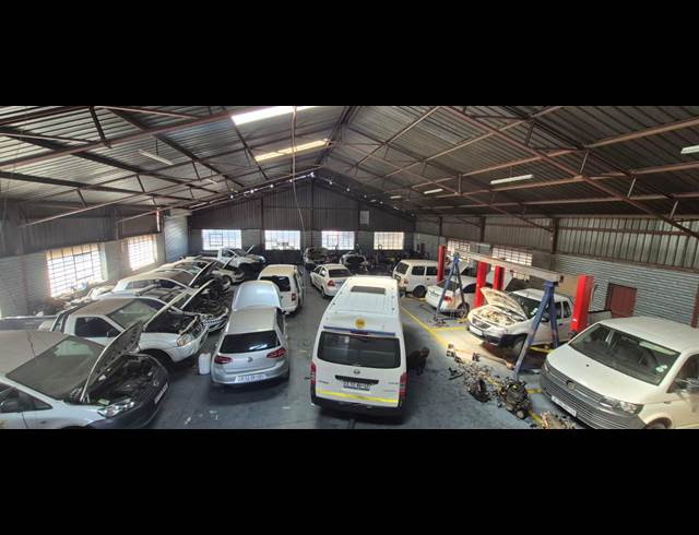 598M² WAREHOUSE TO LET IN ANDERBOLT