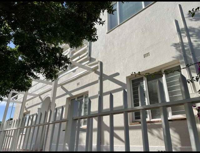 433M² BUILDING TO LET IN VREDEHOEK