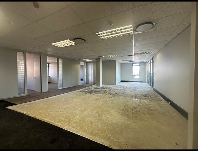 898M² OFFICE TO LET IN SANDTON CENTRAL