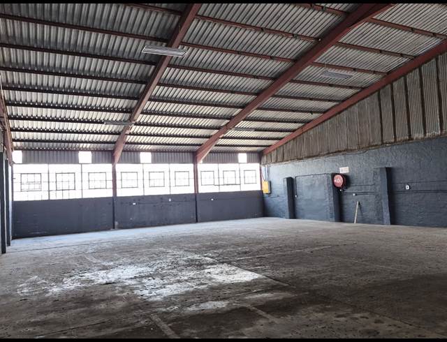 480M² WAREHOUSE TO LET IN GLEN ANIL