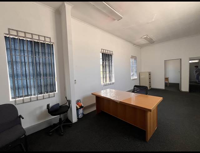 100M² OFFICE TO LET IN ISANDO