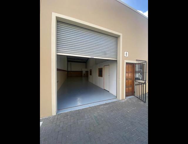 116M² WAREHOUSE TO LET IN BLACKHEATH INDUSTRIAL