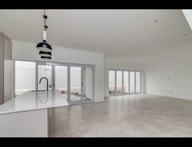 3 BEDROOM HOUSE TO LET IN BRYANSTON