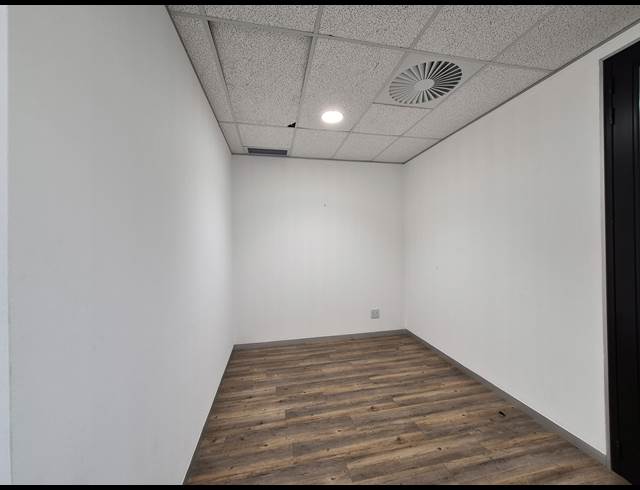 118M² OFFICE TO LET IN DUNKELD