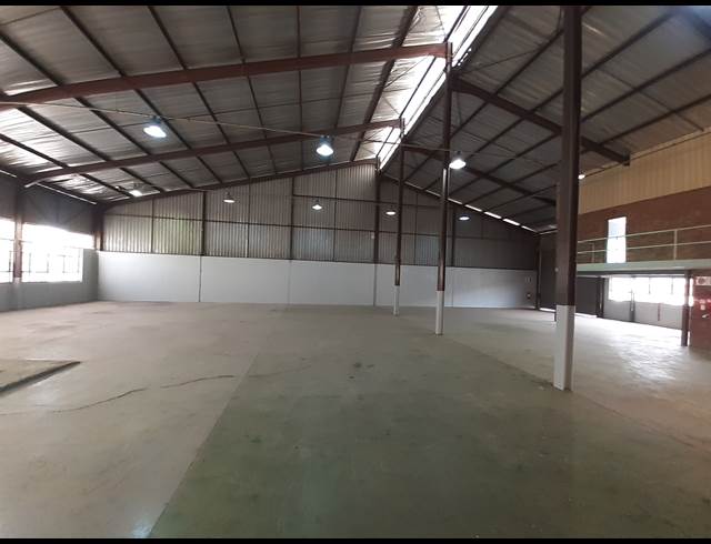710M² WAREHOUSE TO LET IN ROBERTVILLE