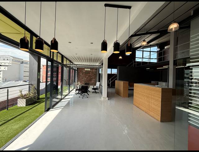 260M² OFFICE TO LET IN WOODSTOCK