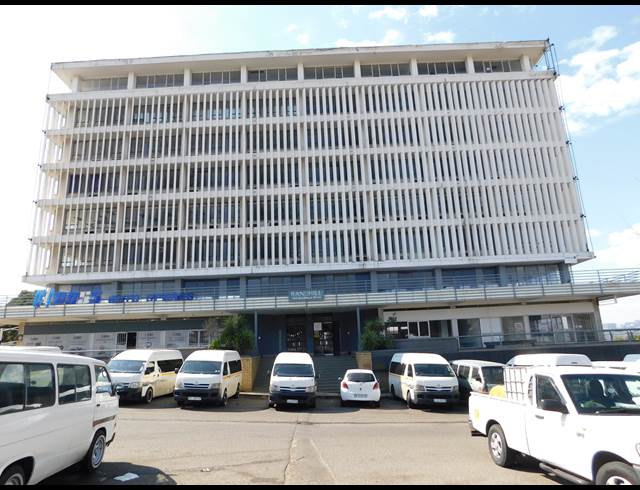 3,752M² OFFICE TO LET IN BORDEAUX
