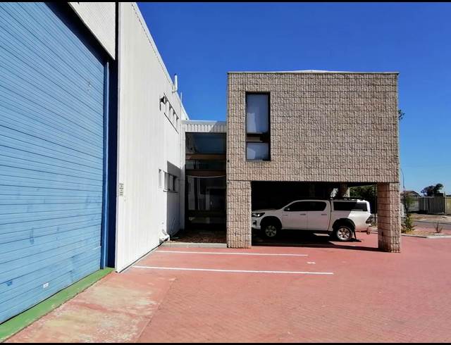 1,180M² WAREHOUSE TO LET IN BELLVILLE SOUTH
