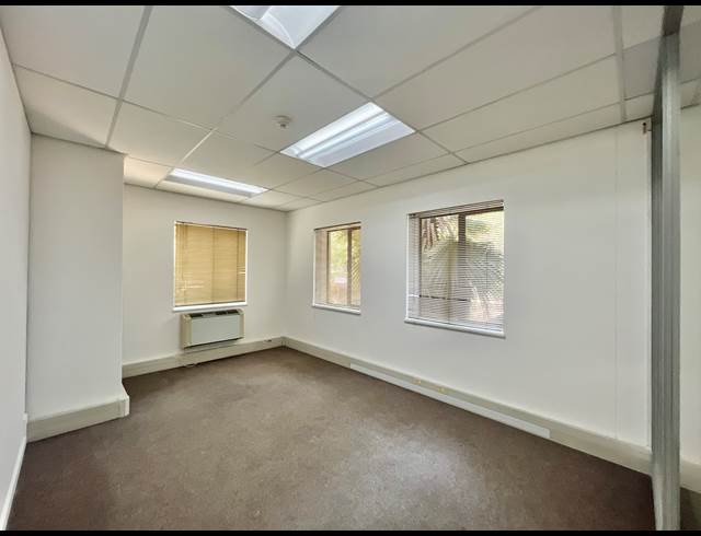 529M² OFFICE TO LET IN BRYANSTON