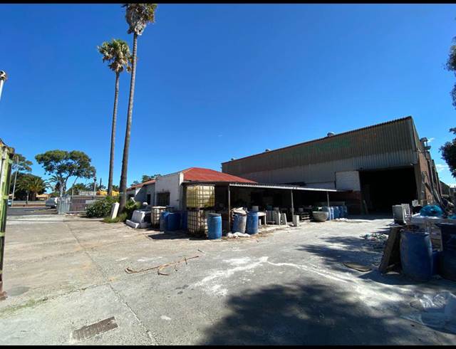 1,000M² WAREHOUSE TO LET IN BEACONVALE