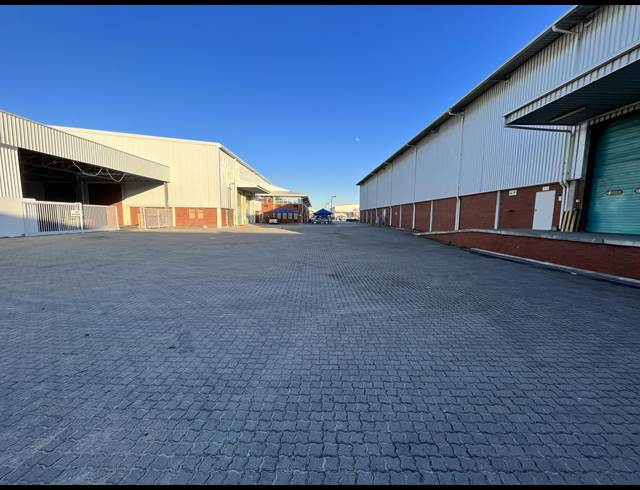 3,450M² WAREHOUSE TO LET IN EPPING INDUSTRIAL