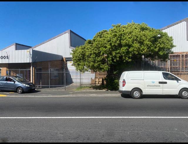 1,103M² WAREHOUSE TO LET IN OTTERY