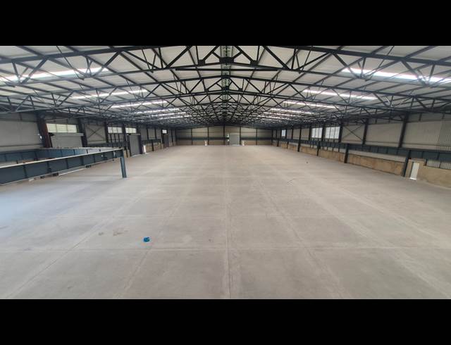 7,000M² WAREHOUSE TO LET IN ANDERBOLT