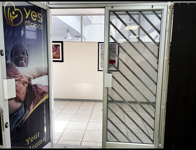 60M² RETAIL TO LET IN CORLETT GARDENS