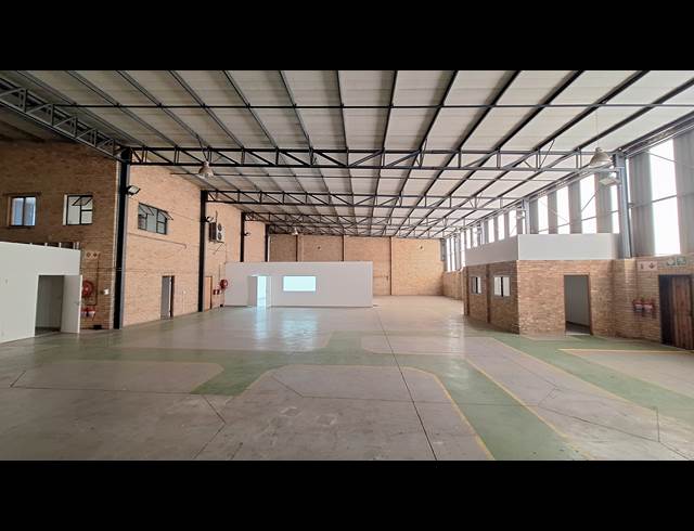 963M² WAREHOUSE TO LET IN NORTH RIDING