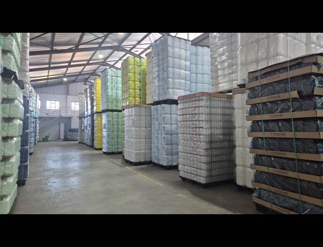 2,330M² WAREHOUSE TO LET IN RETREAT