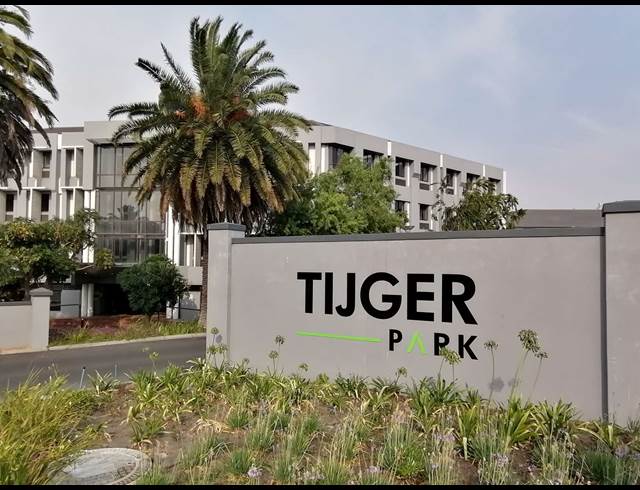 170.50M² BUILDING TO LET IN TYGER VALLEY