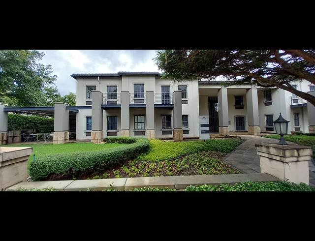 249M² OFFICE TO LET IN BRYANSTON