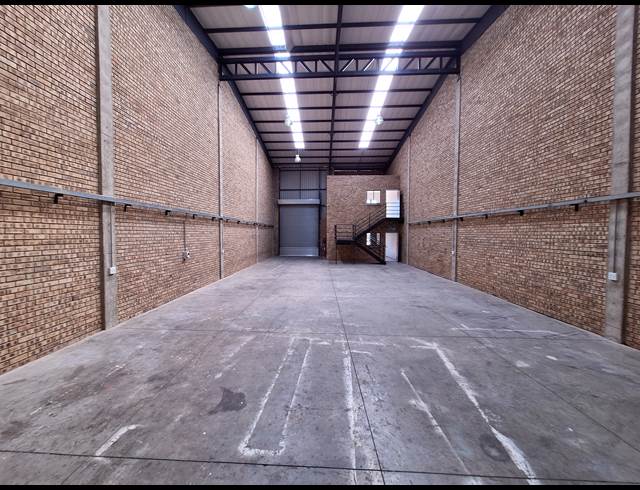 279M² WAREHOUSE TO LET IN STORMILL
