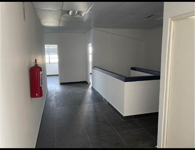 189M² OFFICE TO LET IN CAPRICORN