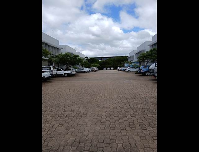 634M² WAREHOUSE TO LET IN UMHLANGA RIDGE
