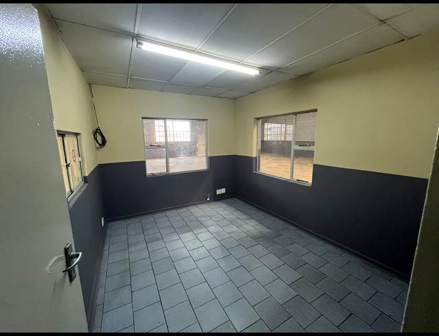 440M² WAREHOUSE TO LET IN WADEVILLE
