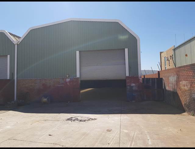 411M² WAREHOUSE TO LET IN MEADOWDALE